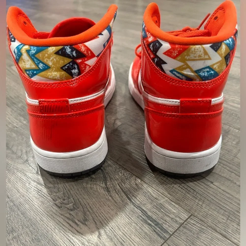 Air Jordan 1 Mid Chili Red Patent Men’s size 9